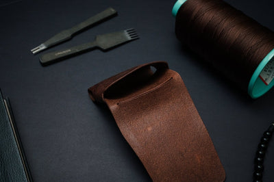 Full Grain Leather Minimalist Card Wallet - The Paulie - DarkSkyLeather