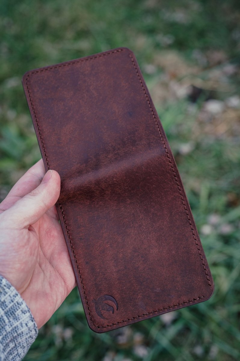 The Dillon - Handmade Full - Grain Leather Bifold Wallet - DarkSkyLeather